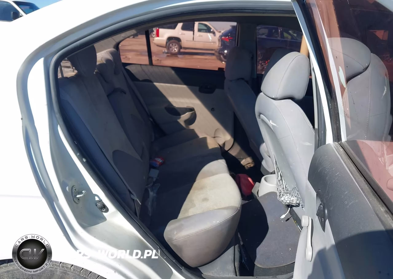 2010 Hyundai Accent Gls VIN:KMHCN4AC3AU488736 - 8