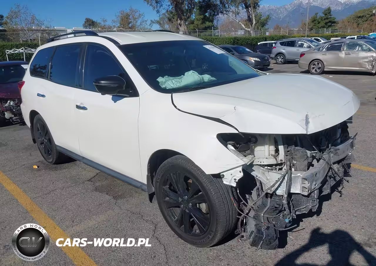 2018 Nissan Pathfinder Sl