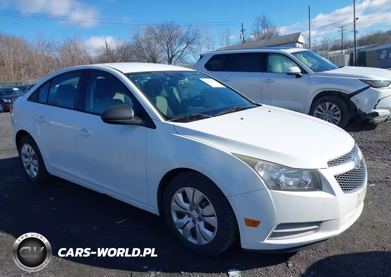 2013 Chevrolet Cruze Ls Auto