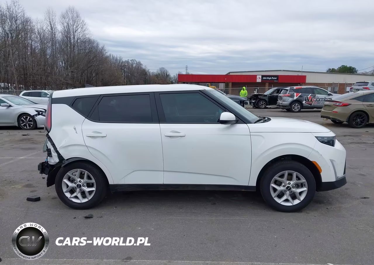 2025 Kia Soul Lx VIN:KNDJ23AU3S7249243 - 13