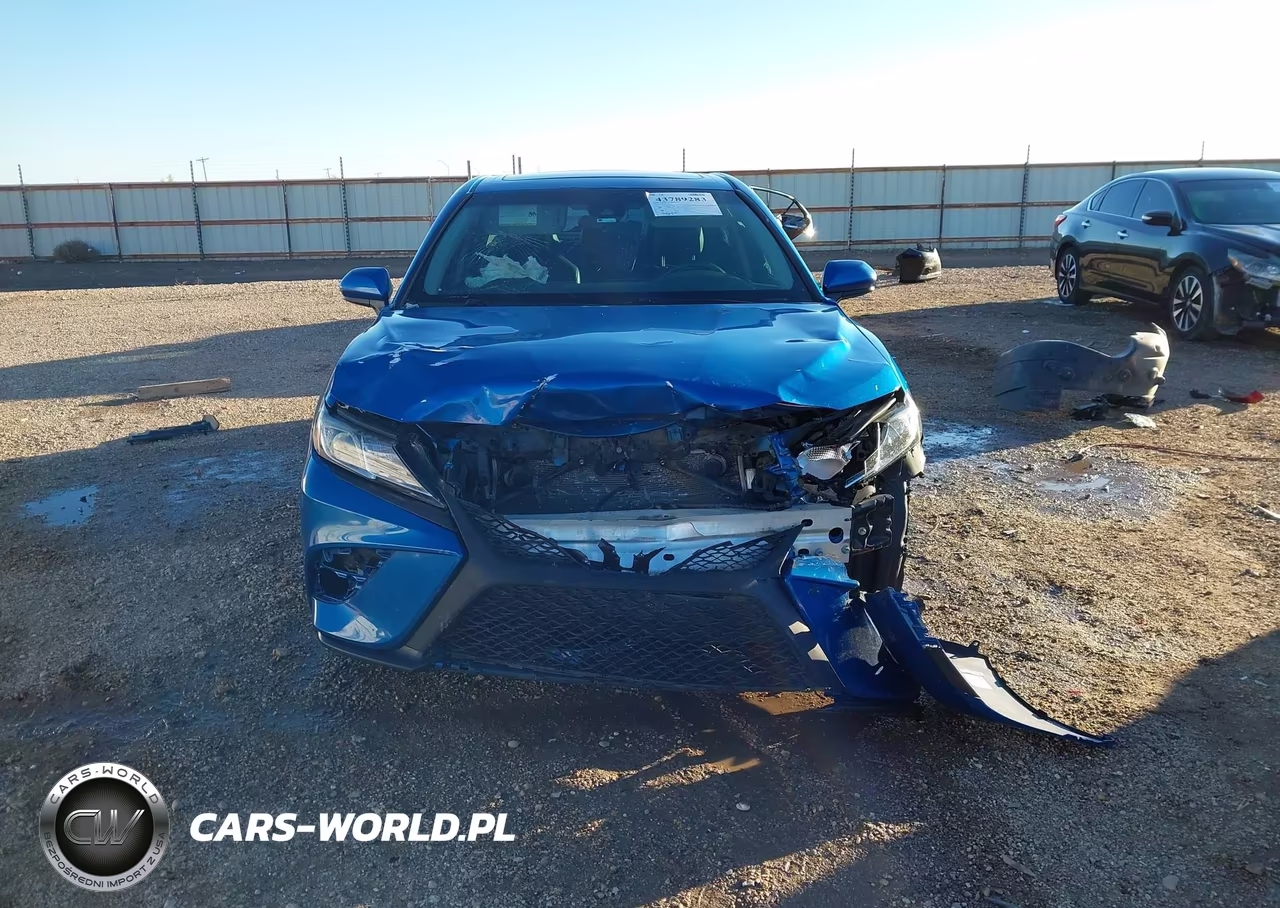 2018 Toyota Camry Se VIN:4T1B11HK4JU146747 - 12