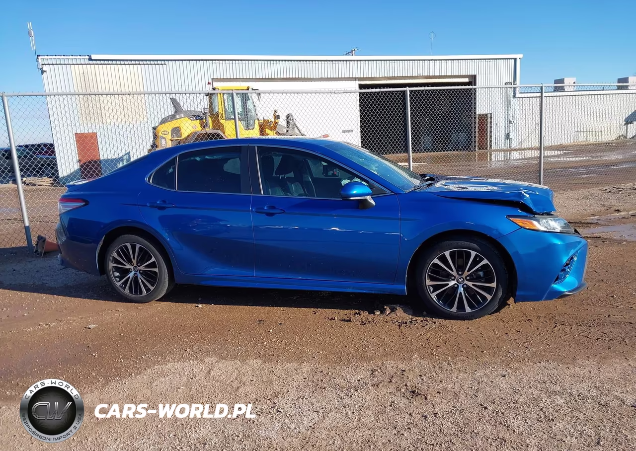 2018 Toyota Camry Se VIN:4T1B11HK4JU146747 - 13