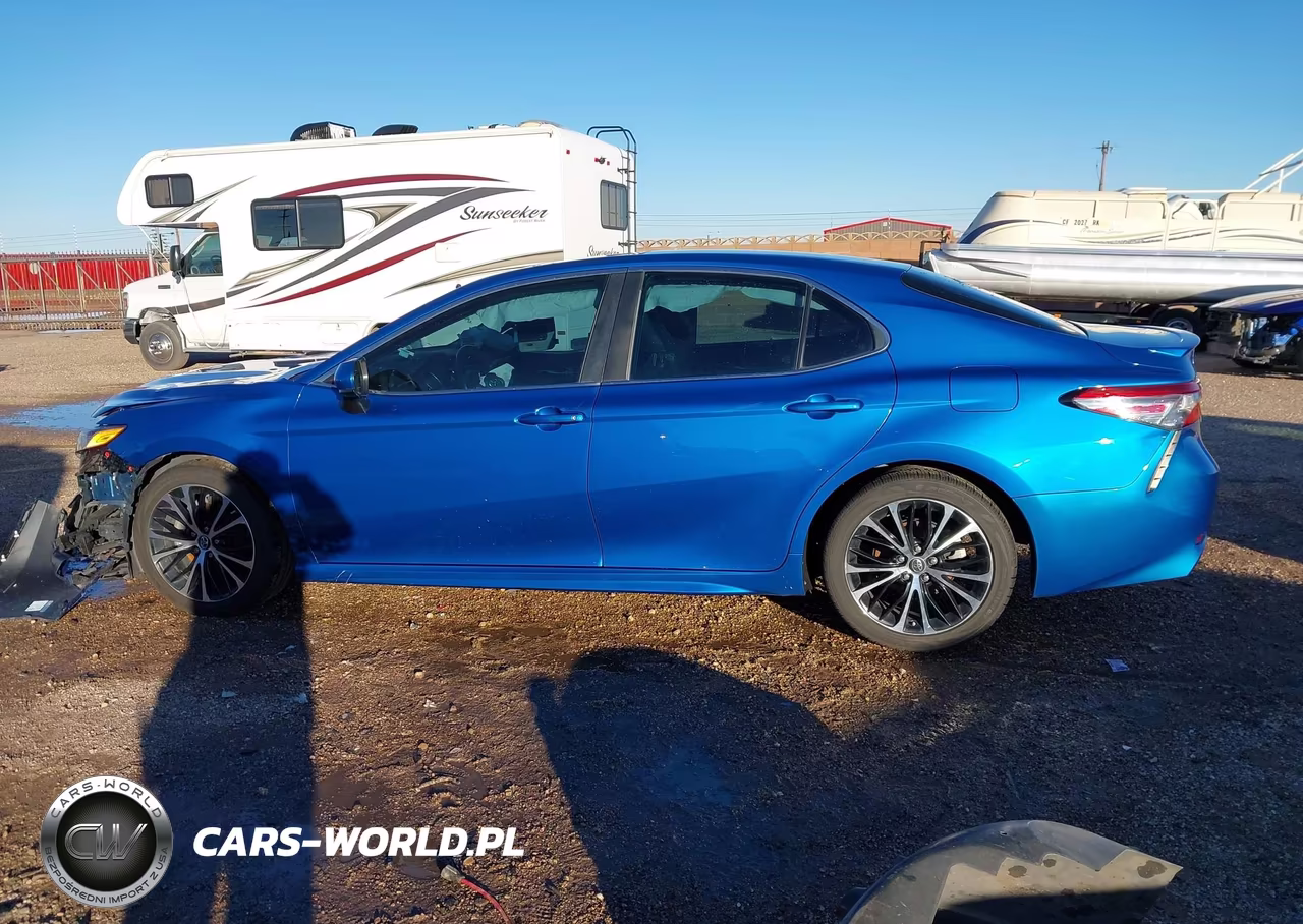 2018 Toyota Camry Se VIN:4T1B11HK4JU146747 - 14