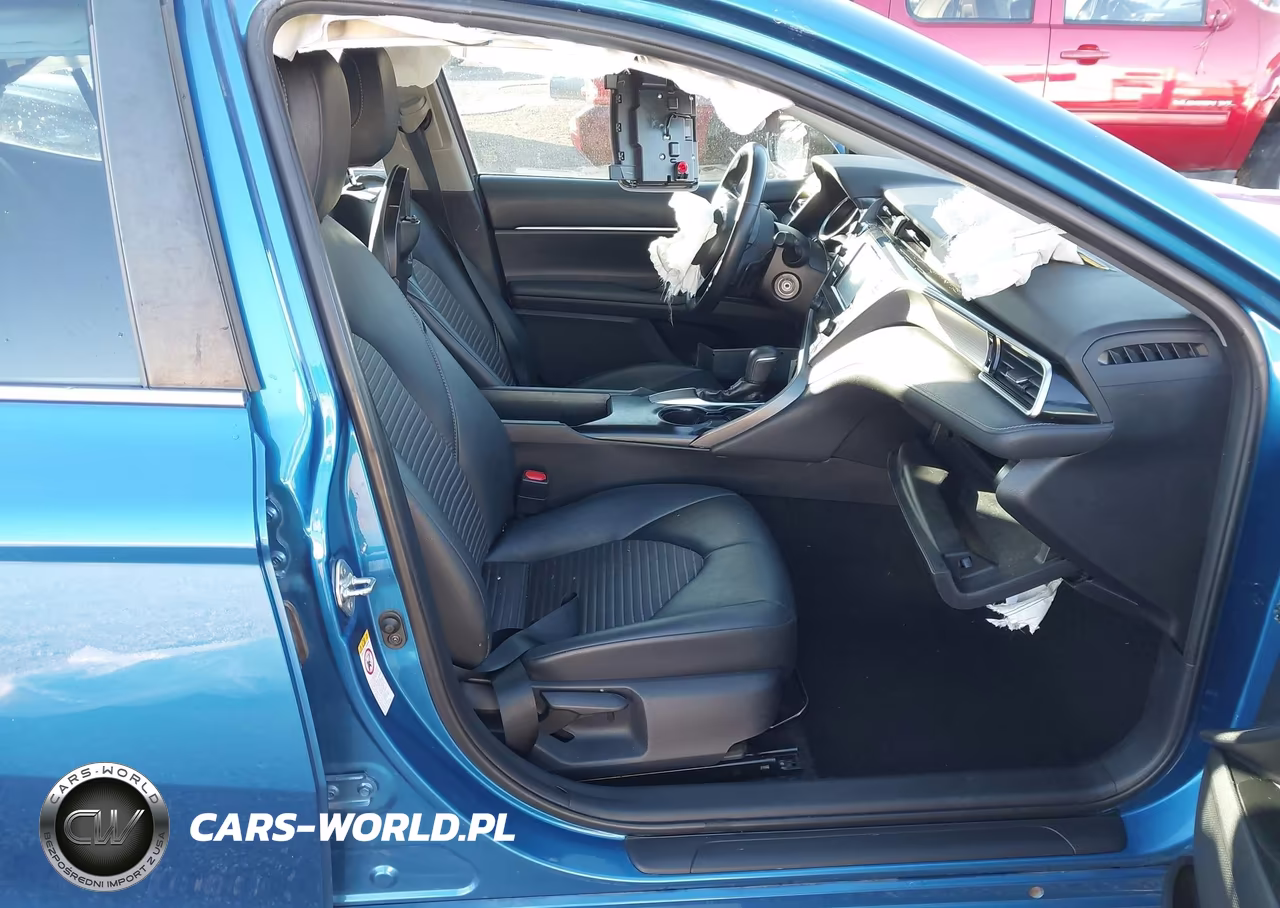 2018 Toyota Camry Se VIN:4T1B11HK4JU146747 - 5