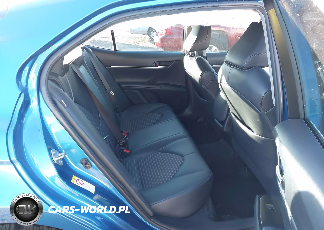 2018 Toyota Camry Se VIN:4T1B11HK4JU146747 - 8