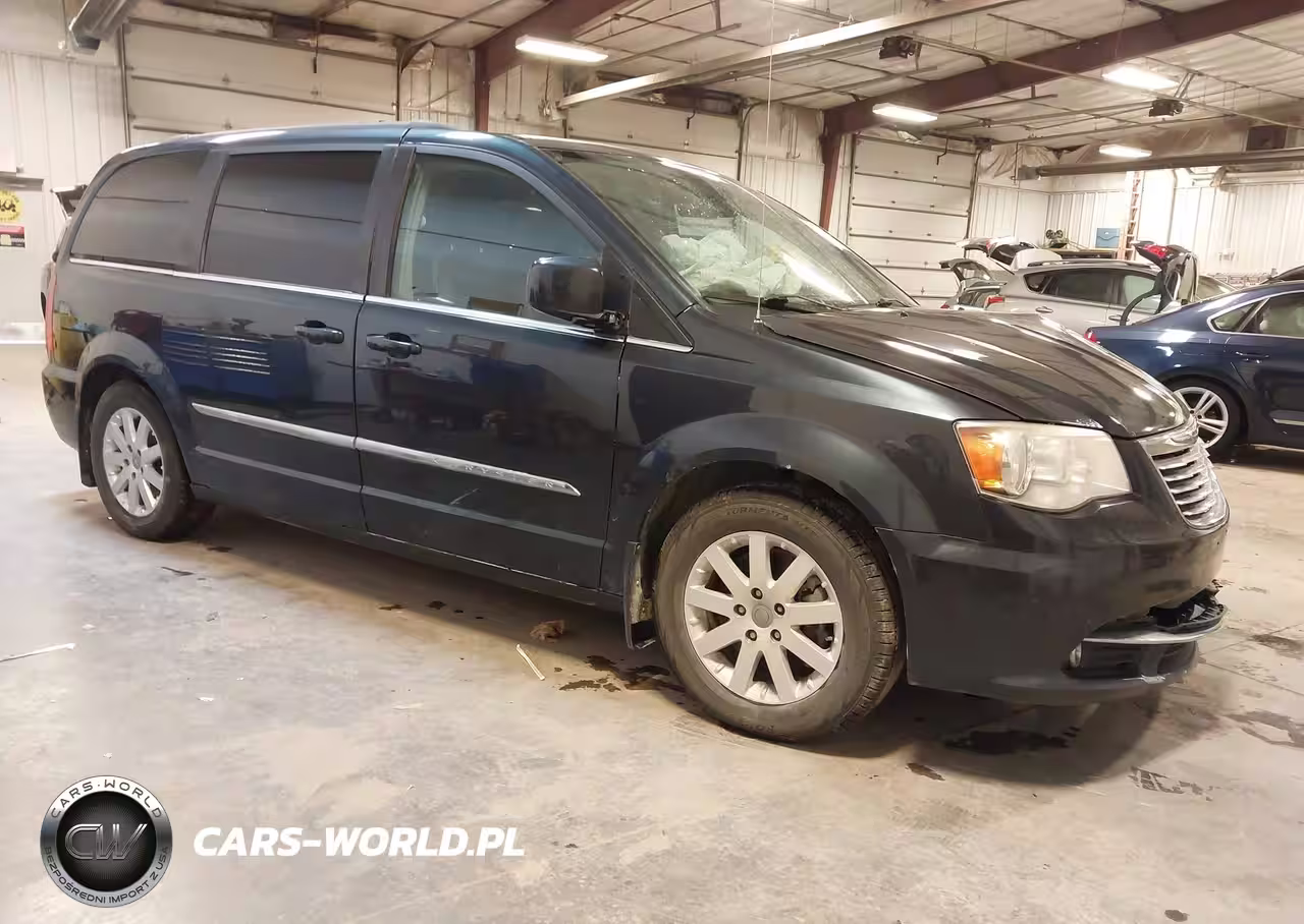 2014 Chrysler Town & Country Touring