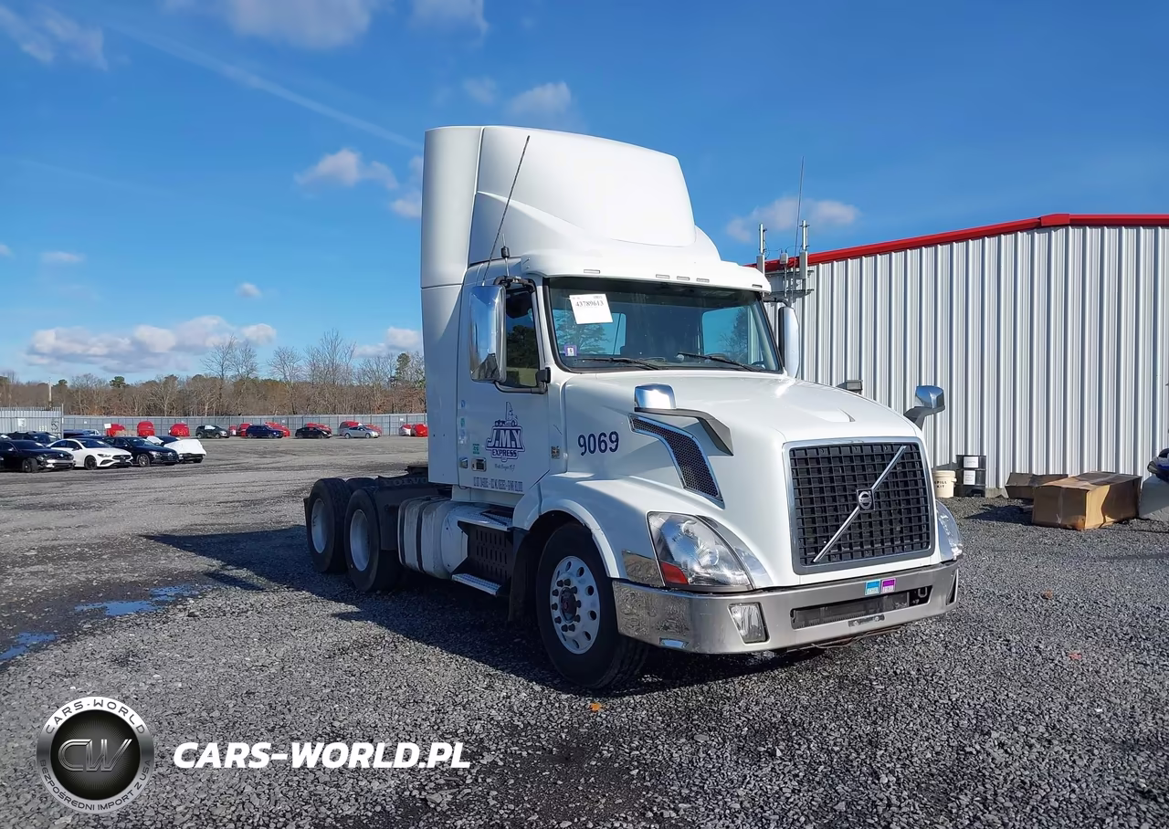 2015 Volvo Vn Vnl