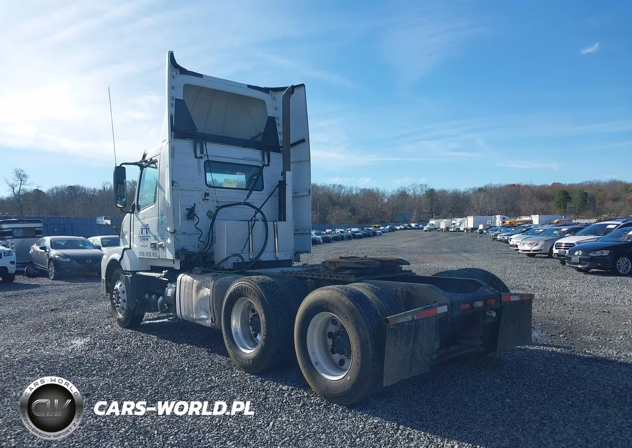 2015 Volvo Vn Vnl VIN:4V4NC9EG0FN909069 - 3