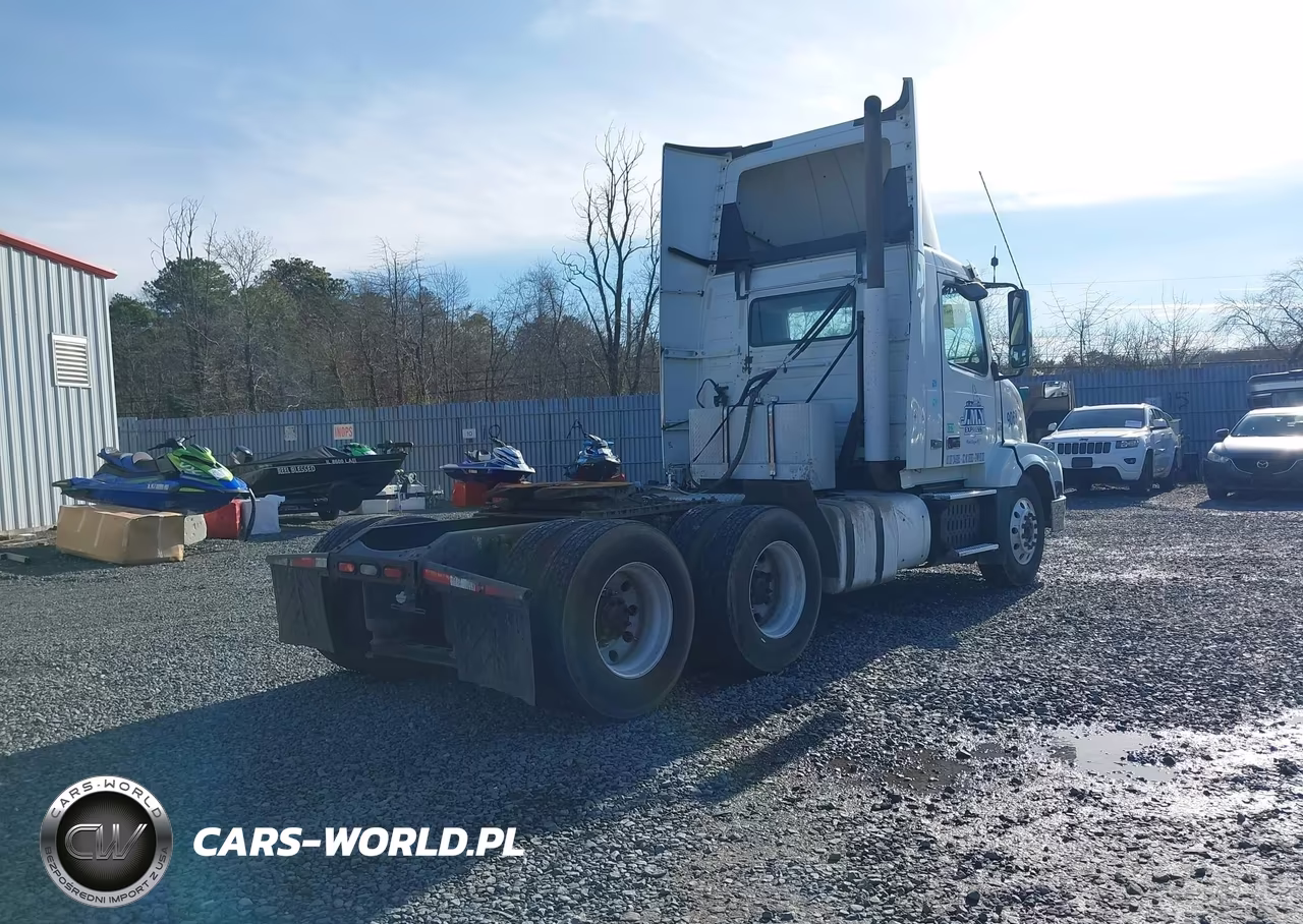 2015 Volvo Vn Vnl VIN:4V4NC9EG0FN909069 - 4