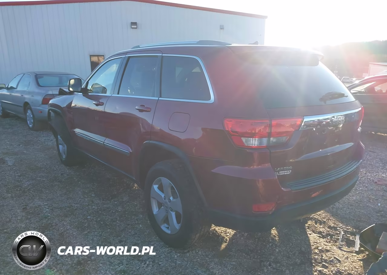 2012 Jeep Grand Cherokee Laredo VIN:1C4RJEAG0CC215684 - 3
