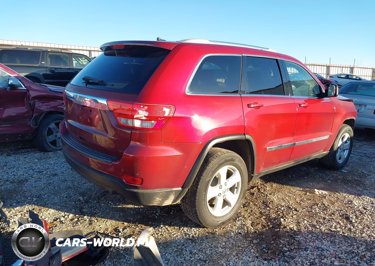 2012 Jeep Grand Cherokee Laredo VIN:1C4RJEAG0CC215684 - 4