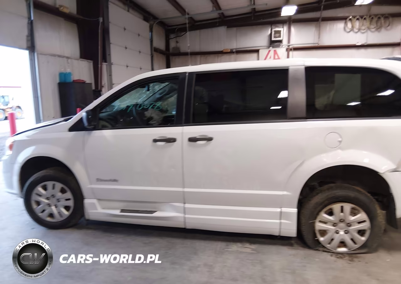 2019 Dodge Grand Caravan Se VIN:2C7WDGBG8KR803197 - 14