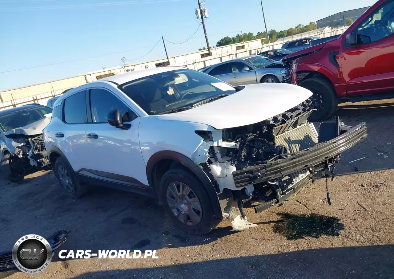 2025 Nissan Kicks S Fwd