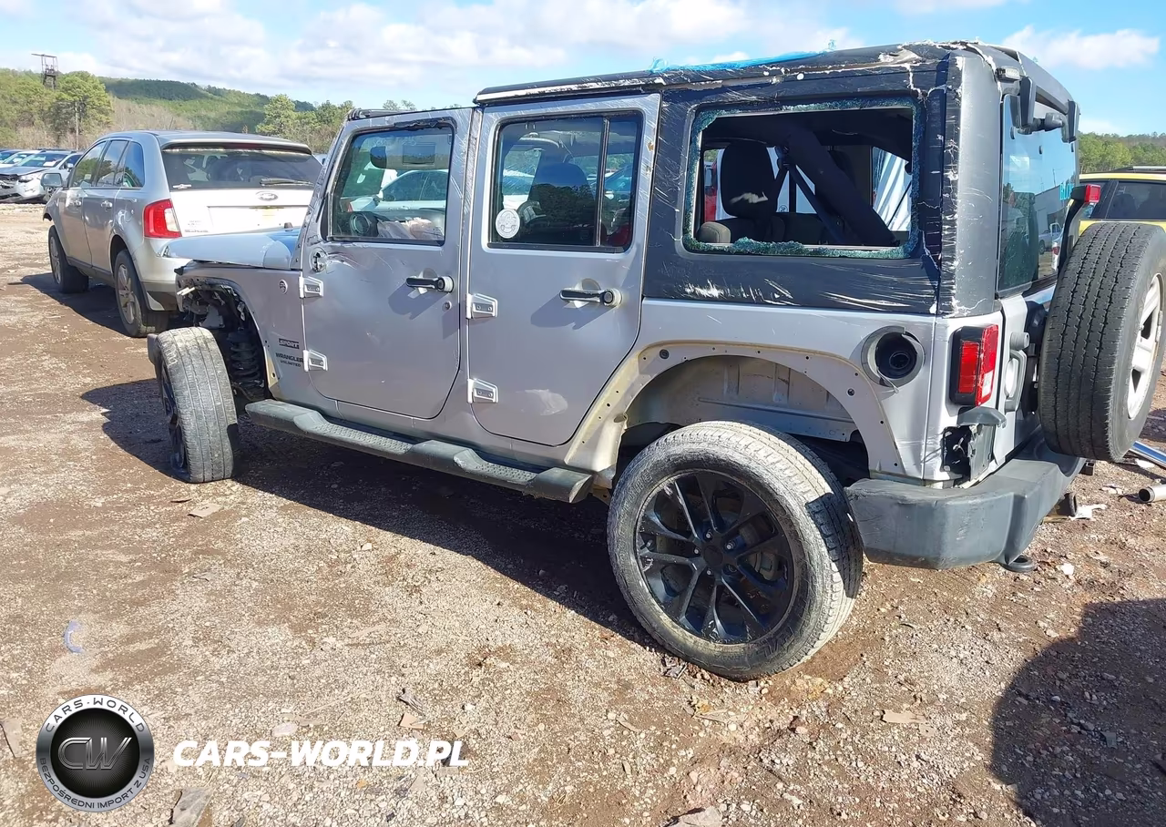 2012 Jeep Wrangler Unlimited Sport Rhd VIN:1C4BJWKG0CL145576 - 3