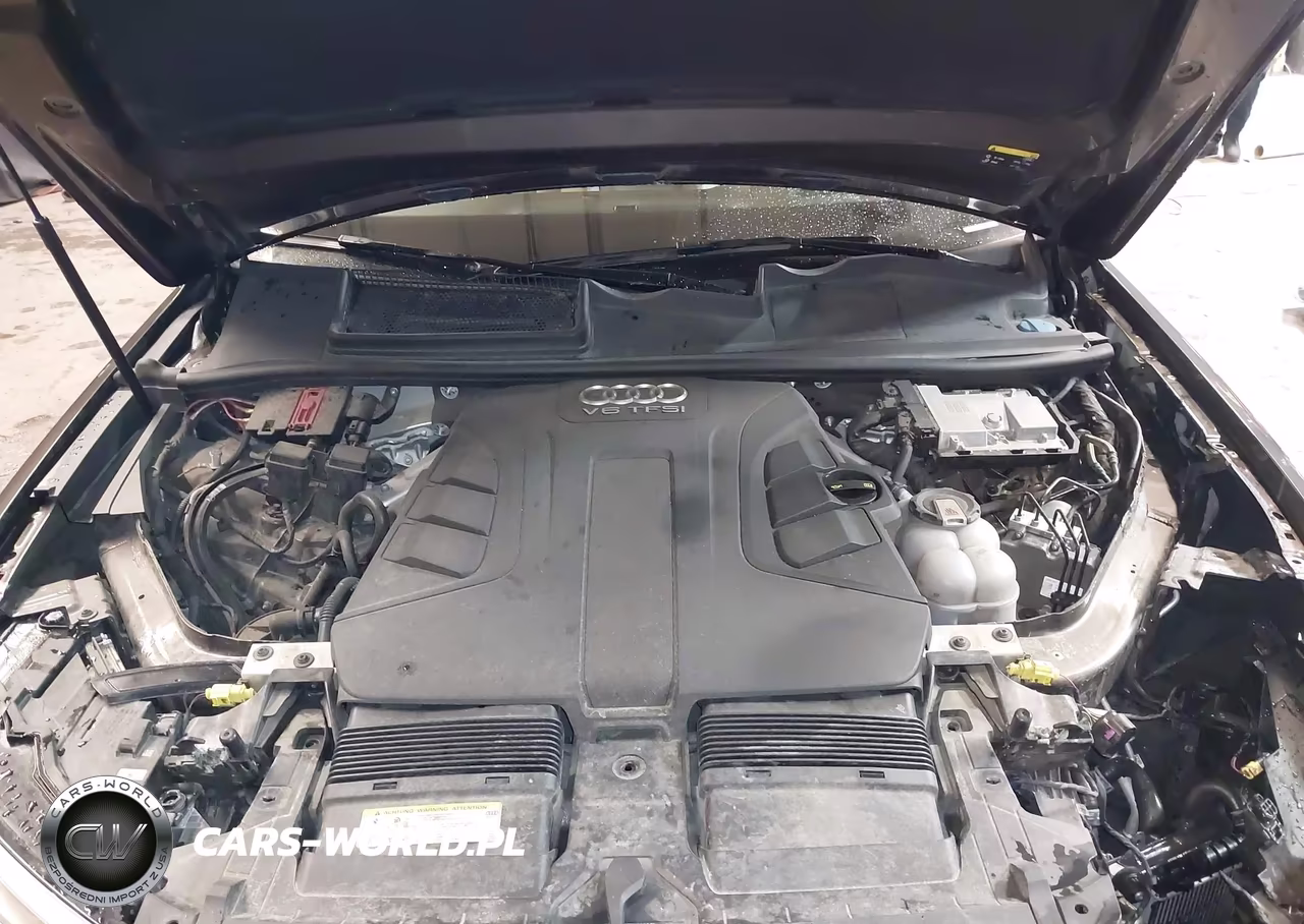 2017 Audi Q7 3.0T Premium VIN:WA1VAAF76HD059128 - 10