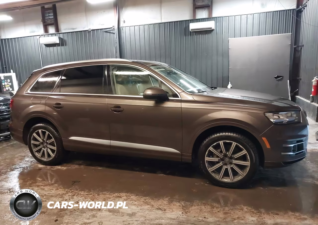 2017 Audi Q7 3.0T Premium VIN:WA1VAAF76HD059128 - 13