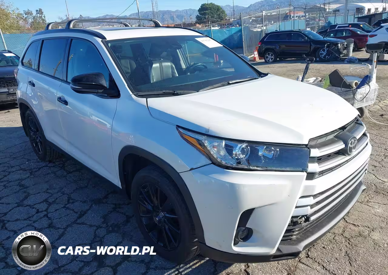 2019 Toyota Highlander Se