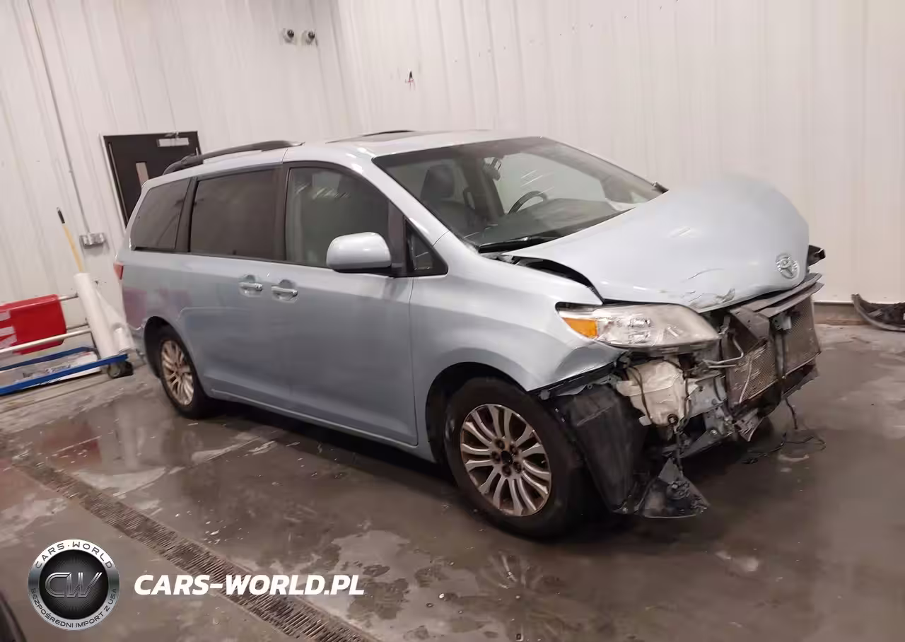 2015 Toyota Sienna Xle Premium 8 Passenger