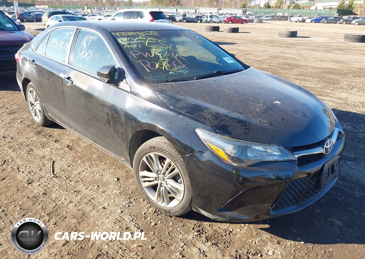 2015 Toyota Camry Se – zdjęcie 1 z 16