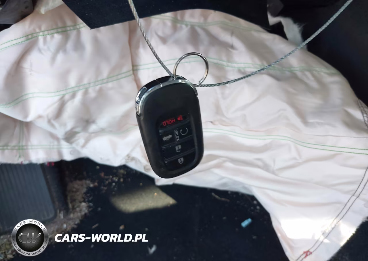 2025 Honda Accord Hybrid Touring VIN:1HGCY2F86SA009301 - 11