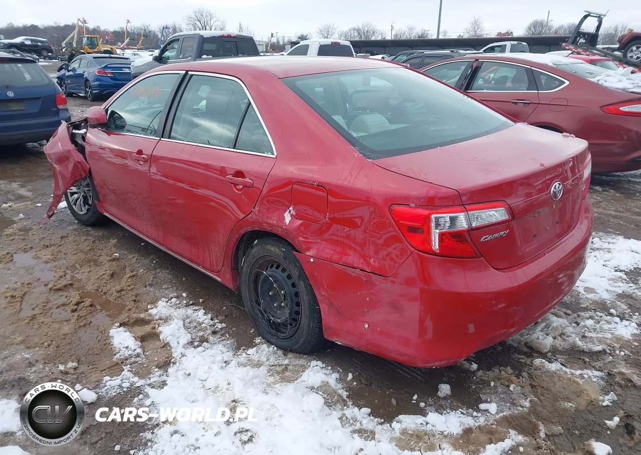 2014 Toyota Camry Le VIN:4T1BF1FK0EU845836 - 3