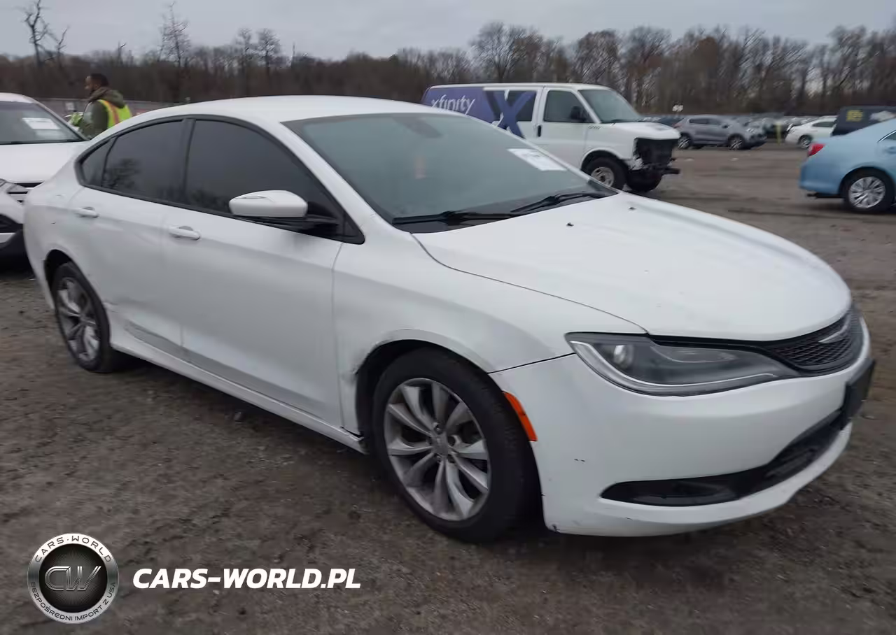 2015 Chrysler 200 S