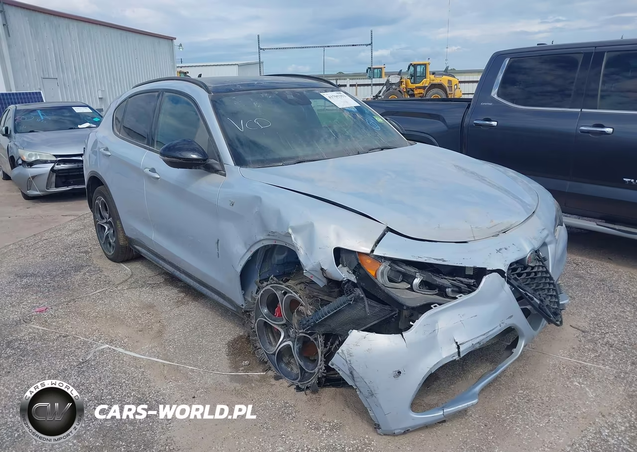 2024 Alfa Romeo Stelvio Ti Awd VIN:ZASPAKBN9R7D71878 - 1