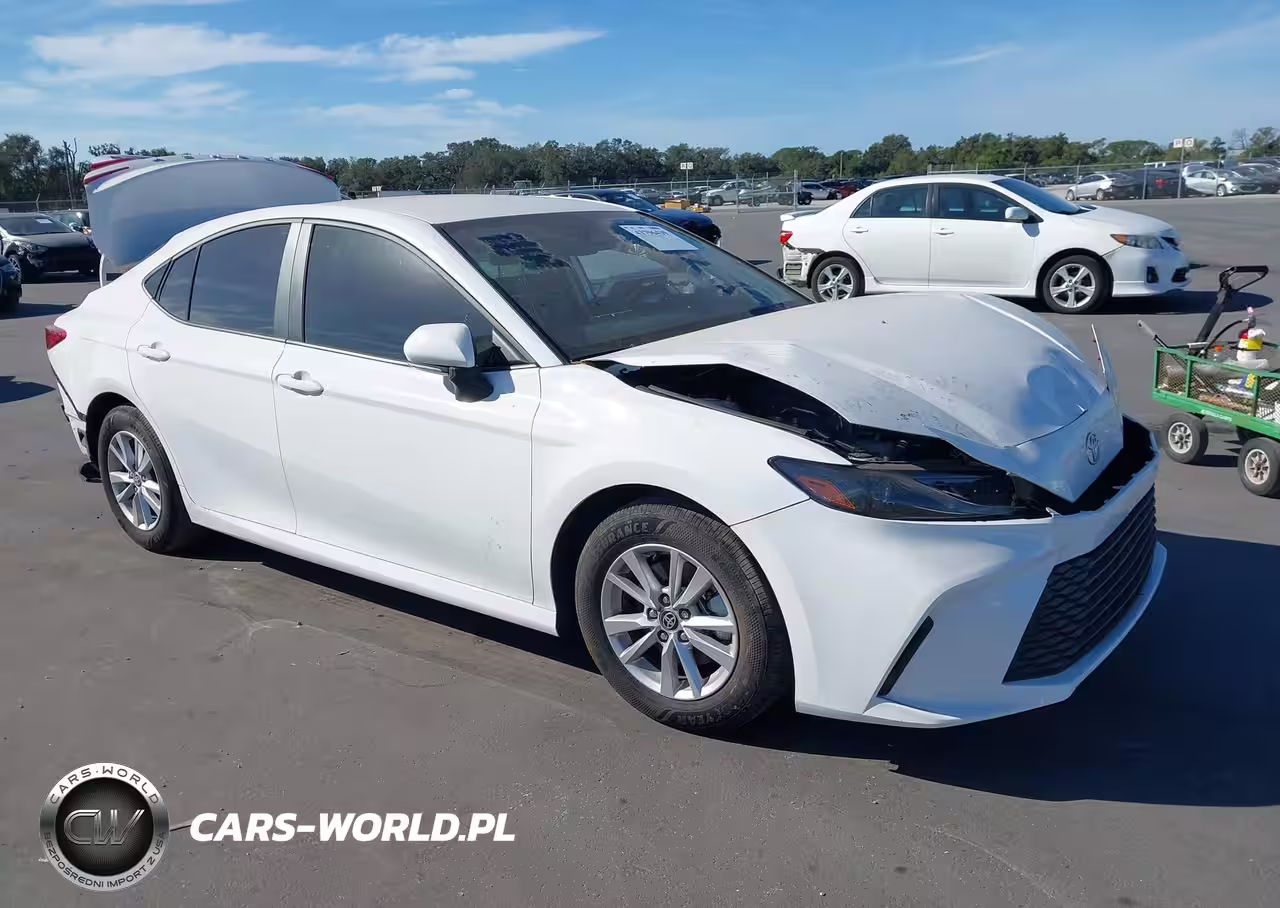 2025 Toyota Camry Le
