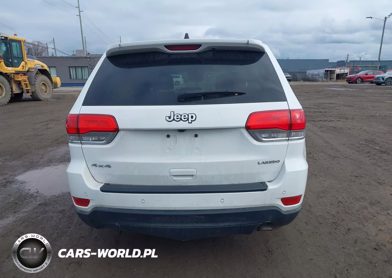 2018 Jeep Grand Cherokee Laredo E 4X4 VIN:1C4RJFAG0JC156882 - 15