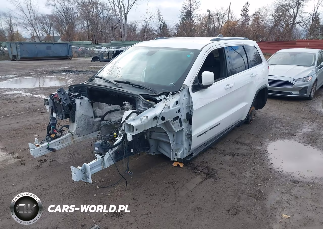 2018 Jeep Grand Cherokee Laredo E 4X4 VIN:1C4RJFAG0JC156882 - 2
