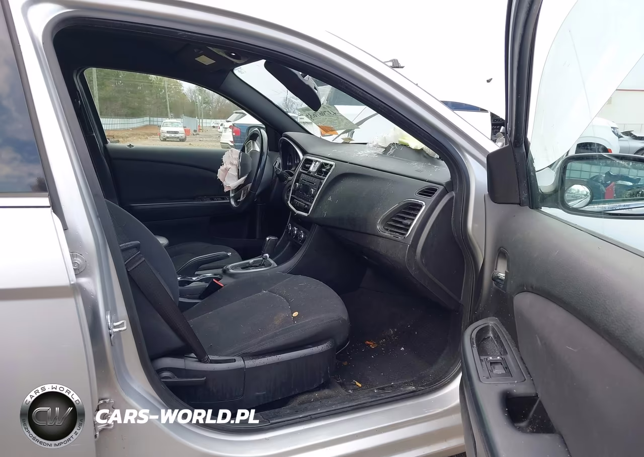 2012 Chrysler 200 Touring VIN:1C3CCBBB3CN302862 - 5