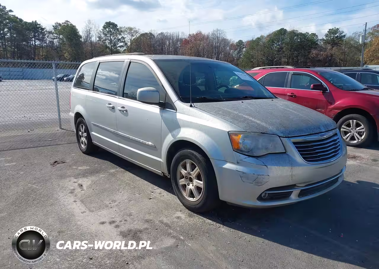 2012 Chrysler Town & Country Touring
