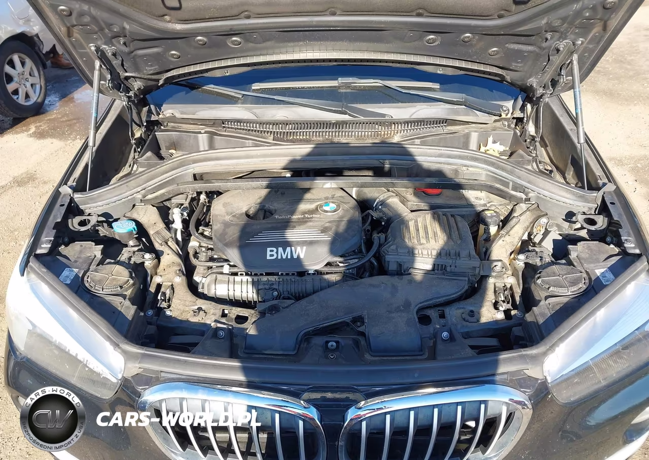 2018 BMW X1 xDrive28I VIN:WBXHT3C39J5L26260 - 10