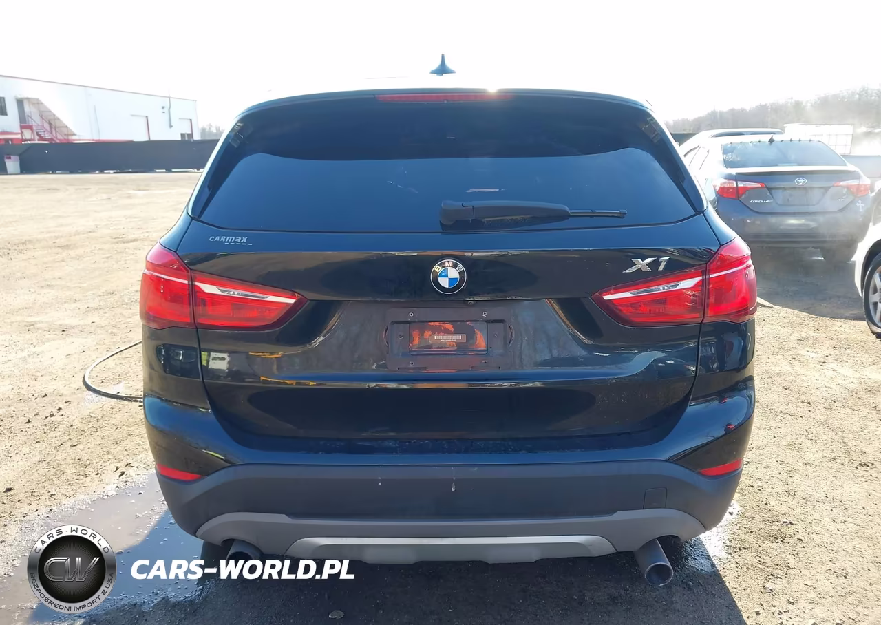 2018 BMW X1 xDrive28I VIN:WBXHT3C39J5L26260 - 16