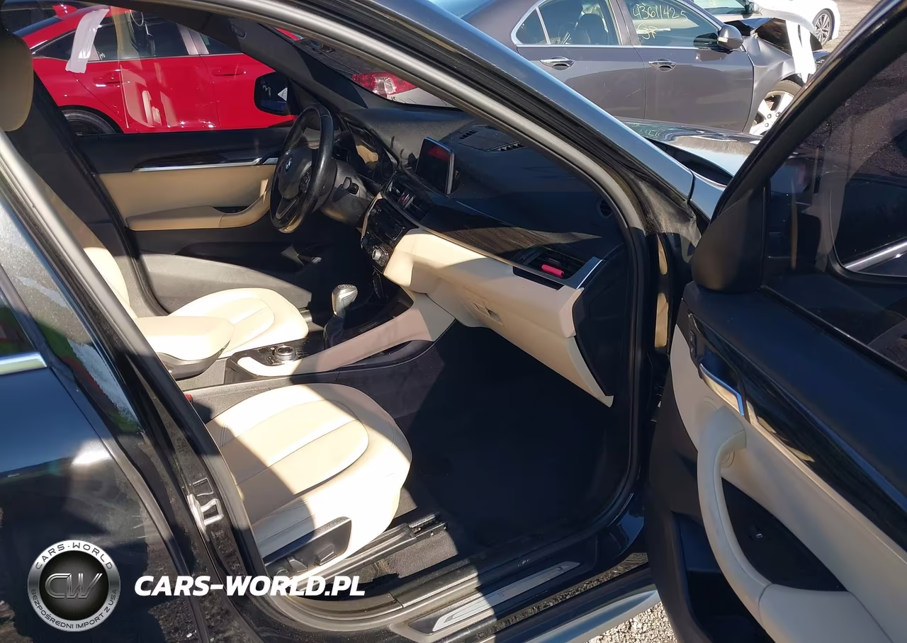 2018 BMW X1 xDrive28I VIN:WBXHT3C39J5L26260 - 5
