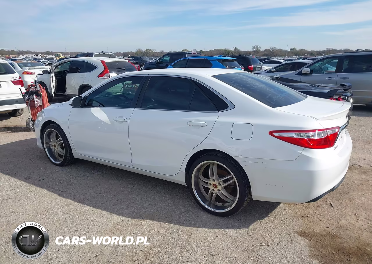 2015 Toyota Camry Se VIN:4T1BF1FK0FU105236 - 14