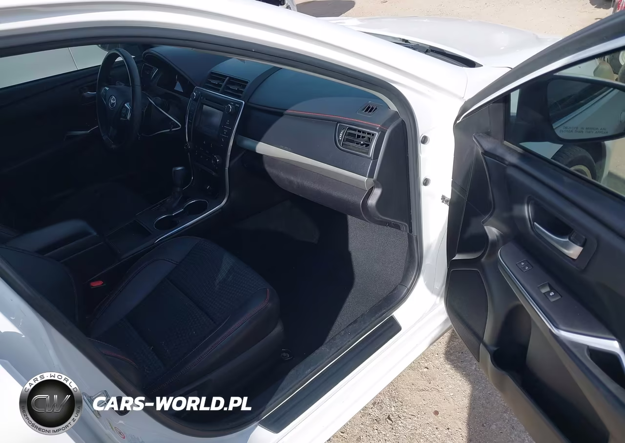 2015 Toyota Camry Se VIN:4T1BF1FK0FU105236 - 5
