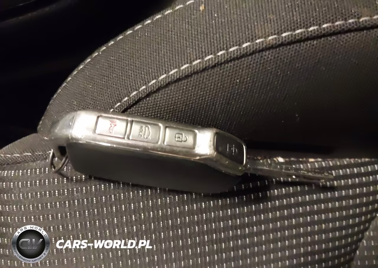 2019 Kia Forte Lxs VIN:3KPF24ADXKE120234 - 11