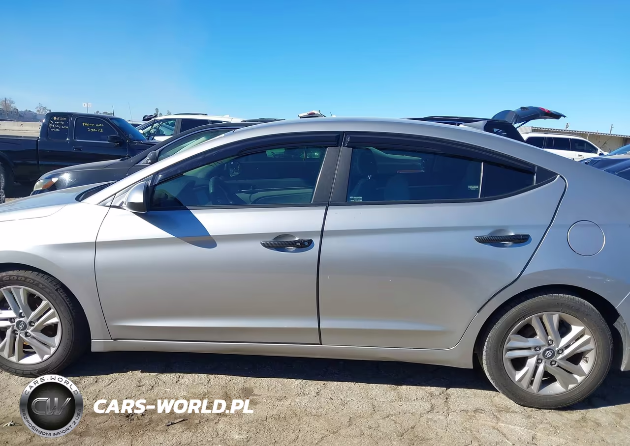2020 Hyundai Elantra Sel VIN:5NPD84LF0LH573263 - 14