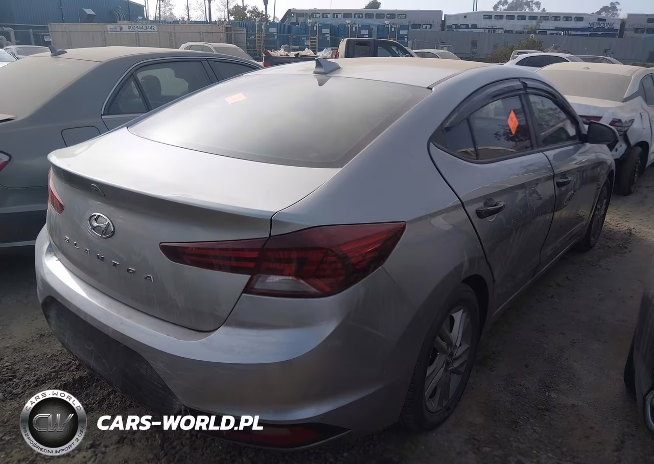 2020 Hyundai Elantra Sel VIN:5NPD84LF0LH573263 - 4