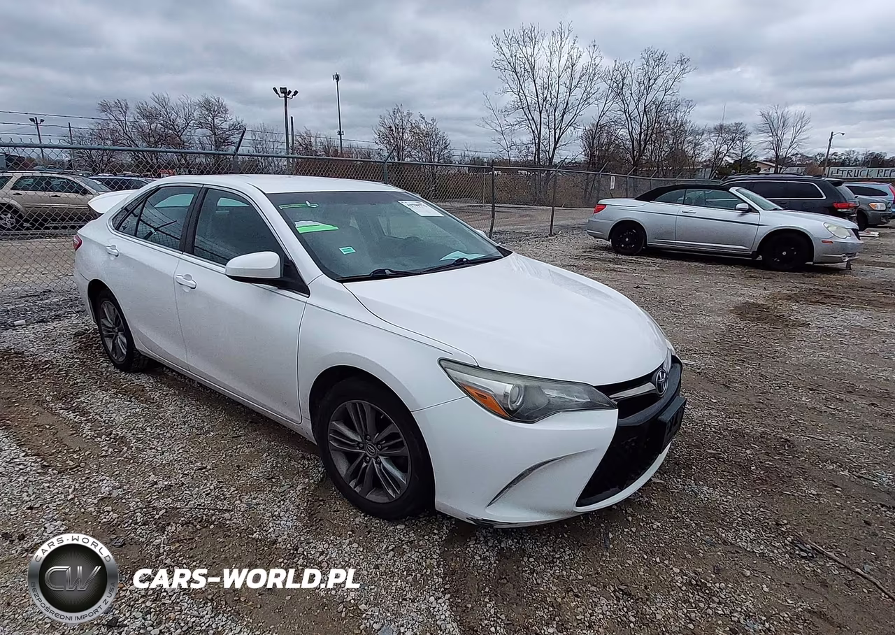 2015 Toyota Camry Se – zdjęcie 1 z 16