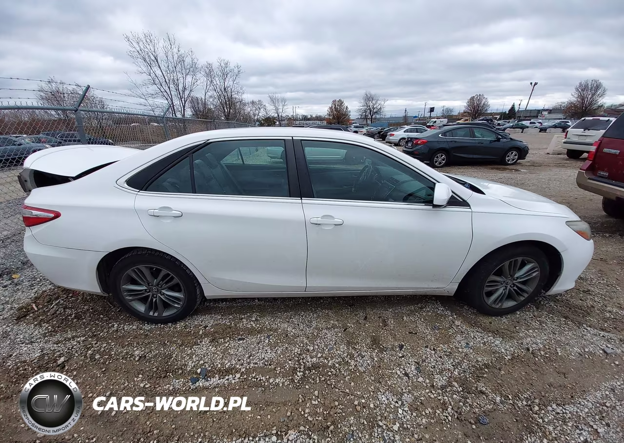 2015 Toyota Camry Se VIN:4T1BF1FK2FU018227 - 13