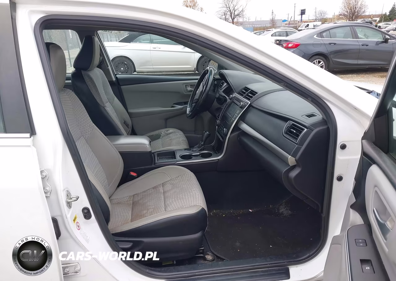 2015 Toyota Camry Se VIN:4T1BF1FK2FU018227 - 5