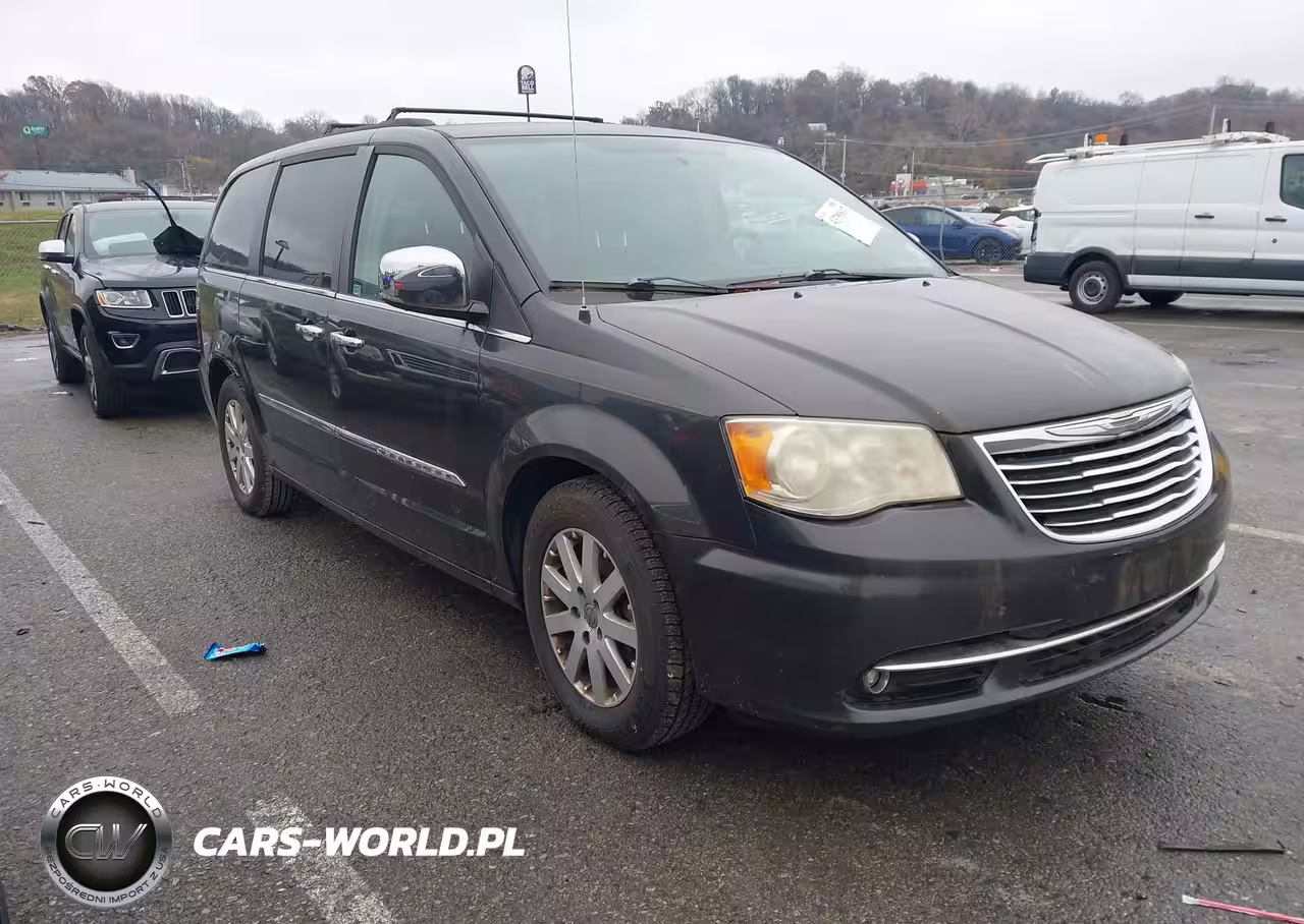2011 Chrysler Town & Country Touring-L