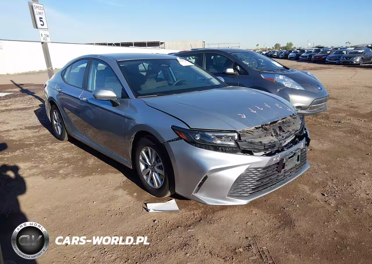 2025 Toyota Camry Le