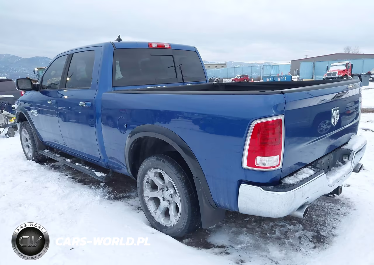 2015 Ram 1500 Laramie VIN:1C6RR7VT1FS759592 - 3