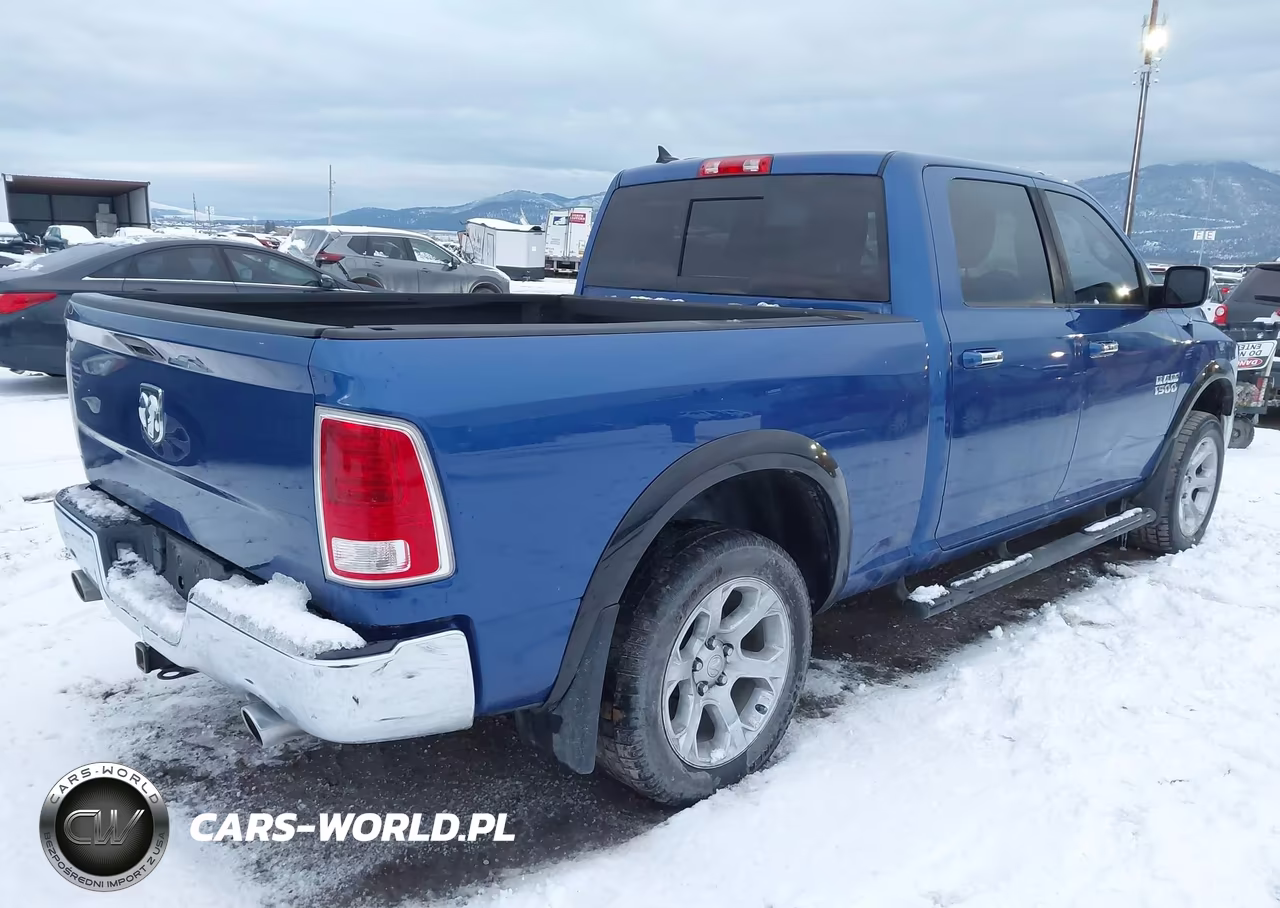 2015 Ram 1500 Laramie VIN:1C6RR7VT1FS759592 - 4