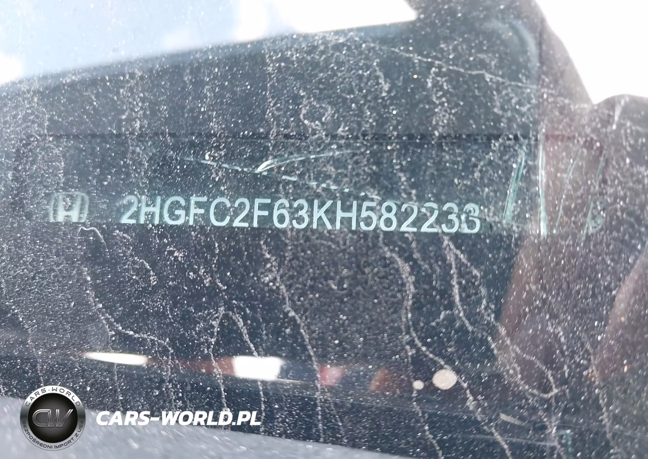2019 Honda Civic Lx VIN:2HGFC2F63KH582233 - 9
