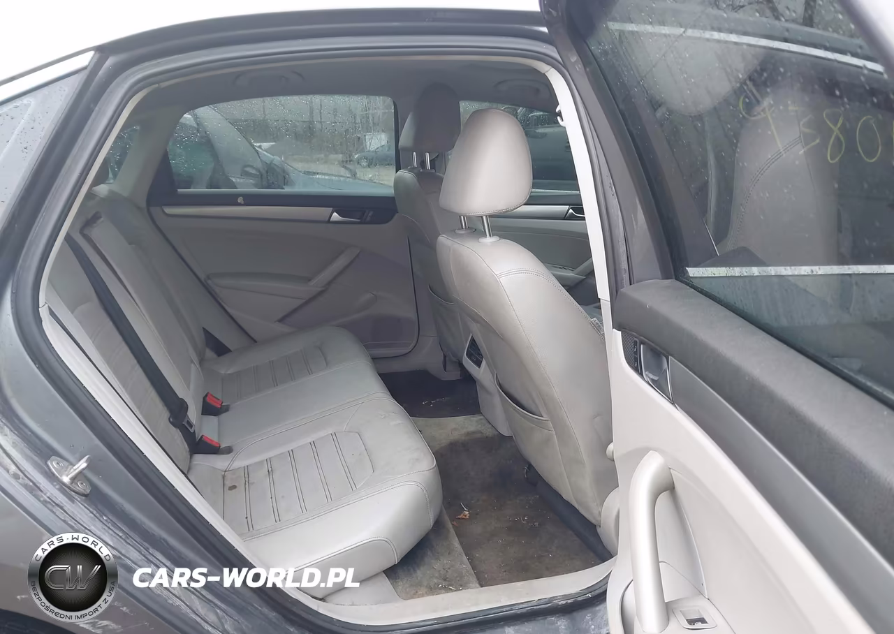 2015 Volkswagen Passat 1.8T Se VIN:1VWBS7A39FC030106 - 8