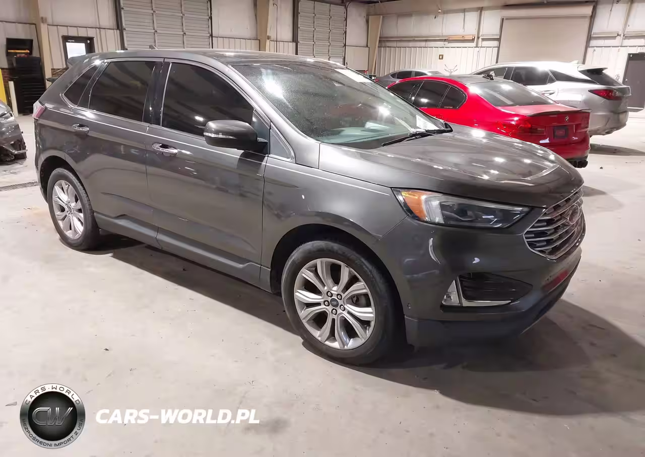 2019 Ford Edge Titanium